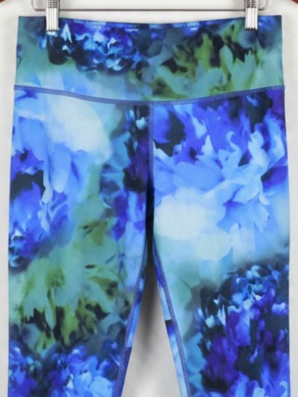 ATHLETA FLORAL BLOOM CHATARUNGA BLUE GREEN CAPRI LEGGING - Picture 3 of 8